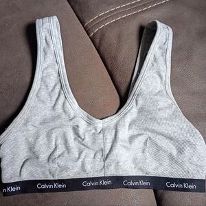 Calvin Klein Ribbed Sports Bra